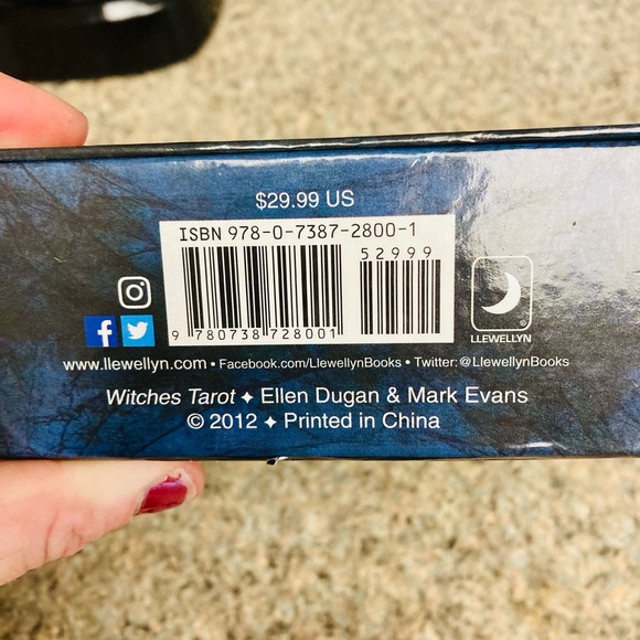 NEW in box ⭐️ Witches Tarot Card Set & Book - Picture 3 of 4